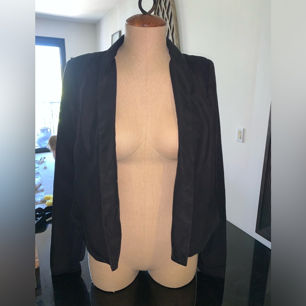 Label lab-asymmetric crop blazer jacket w/ mesh & zip detail & sm. shoulder pads